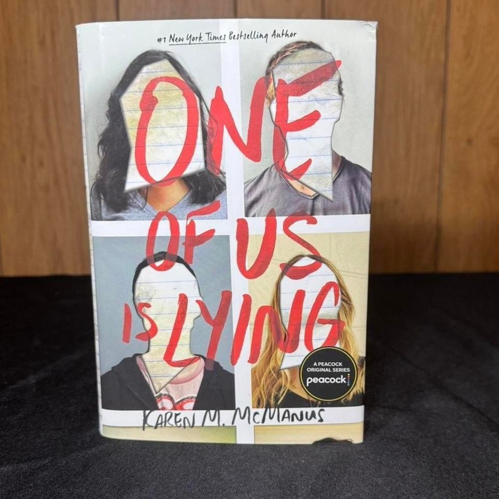 "One of Us is Lying" by Karen M.‎ McManus Book Excellent Condition